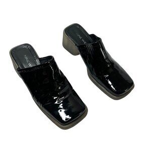 Nine West Y2K Vintage Black Patent Leather Rubber Sole Mules Size 38 / US 8